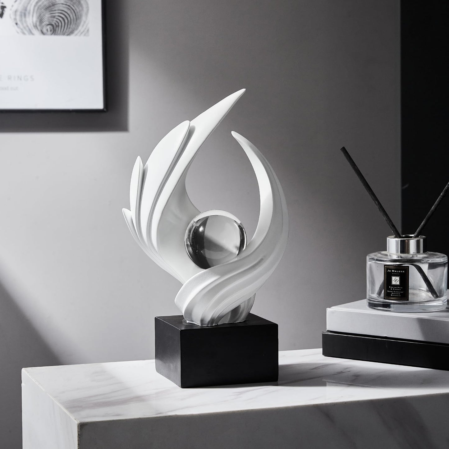 Weiß Deko Modern Wirbel Statue Dekoration für Wohnzimmer, Minimalist Statue Regal Dekor Akzente, abstrakte Kunst Skulptur Dekor für Büro Couchtisch Sideboard