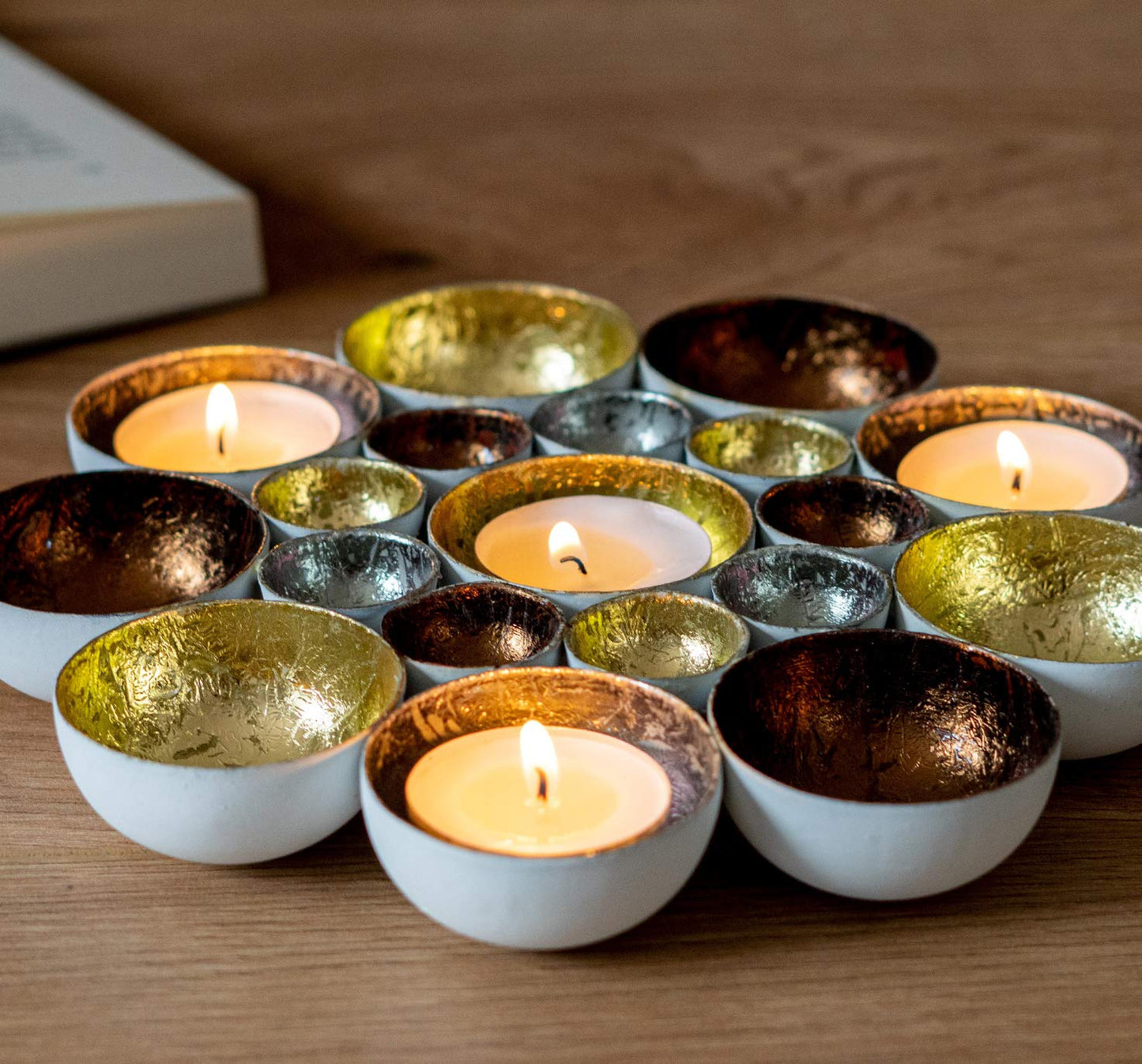 ZEYA Teelichthalter Gold Silber kupferfarben Ø 21 cm, Deko Wohnzimmer, perfekte Tisch Dekoration und Präsent zu Weihnachten, Metall