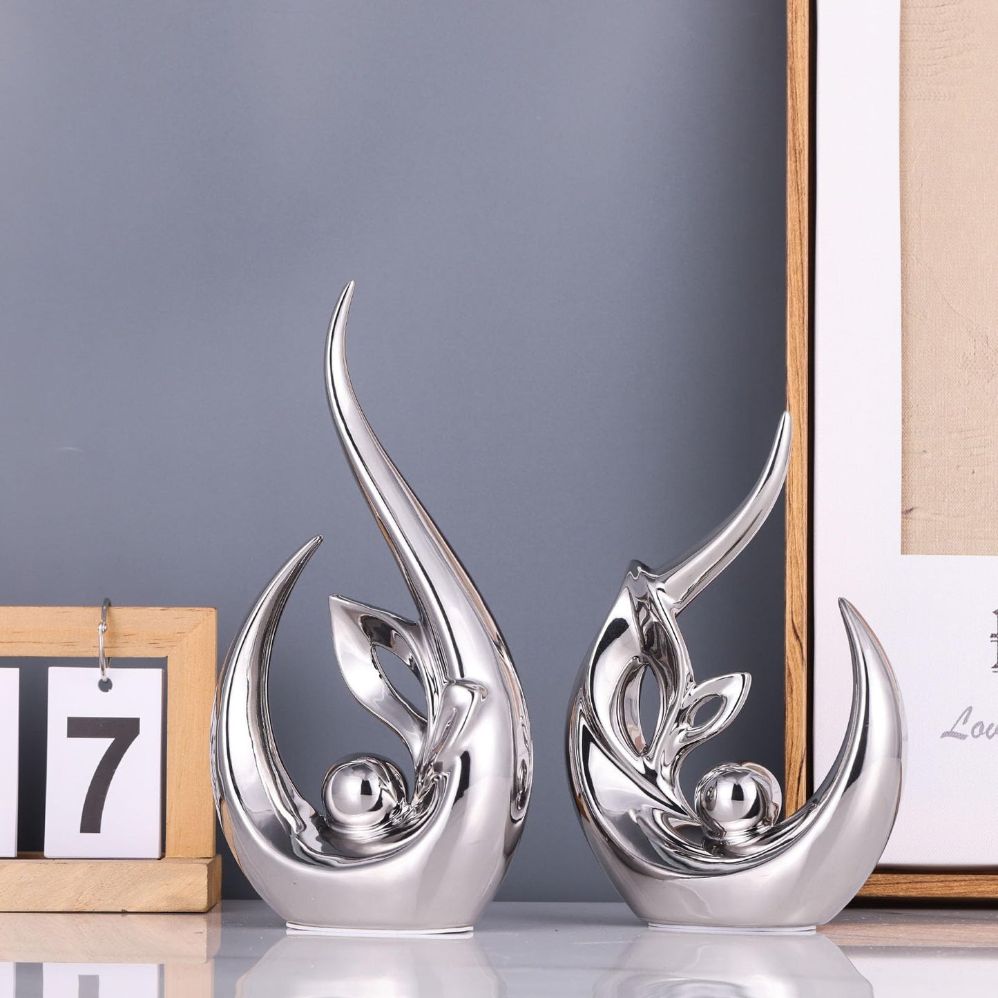 XMGZQ Silber Keramik Statue Satz von 2,Moderne Abstrakte Skulptur Design,24 cm Porzellan Figuren Haus Deko,Tischdekoration für Wohnzimmer,Schlafzimmer,Esszimmer,Büro,Kunststatue